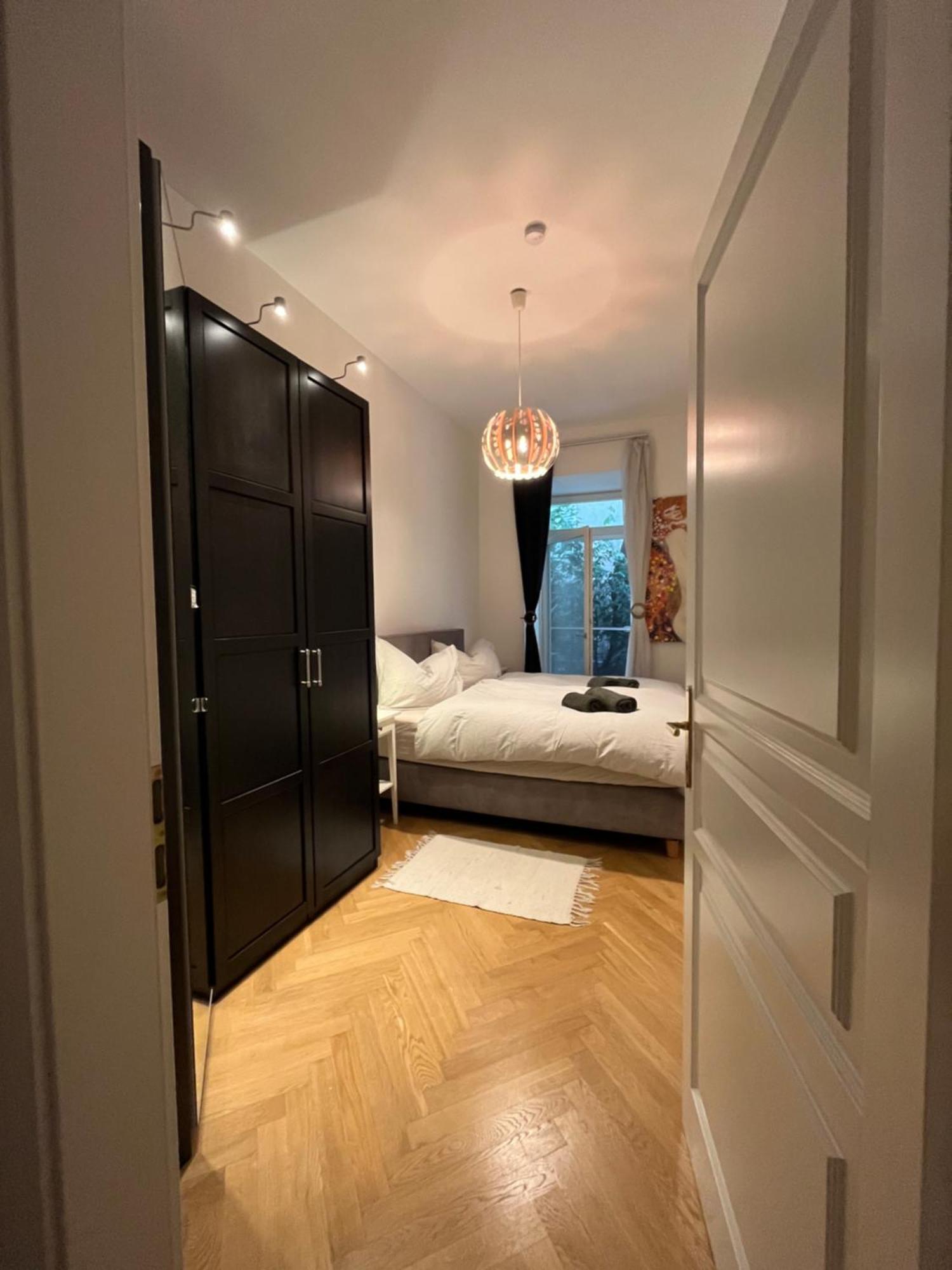 Quiet Apartment Next To Belvedere & Central Station Viena Exterior foto