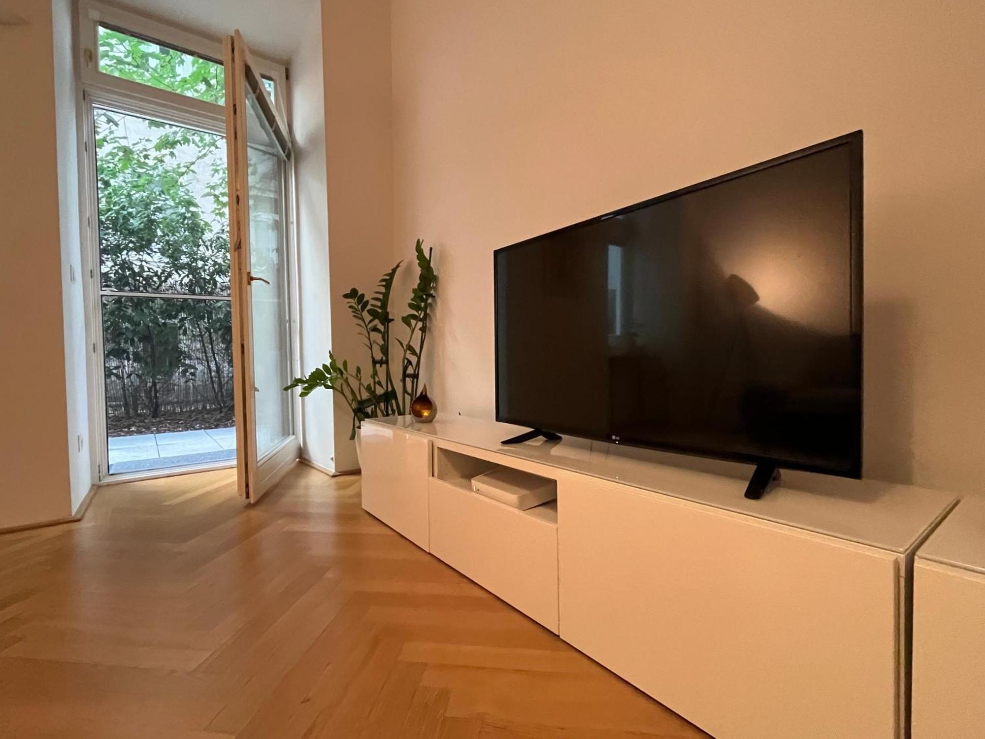 Quiet Apartment Next To Belvedere & Central Station Viena Exterior foto